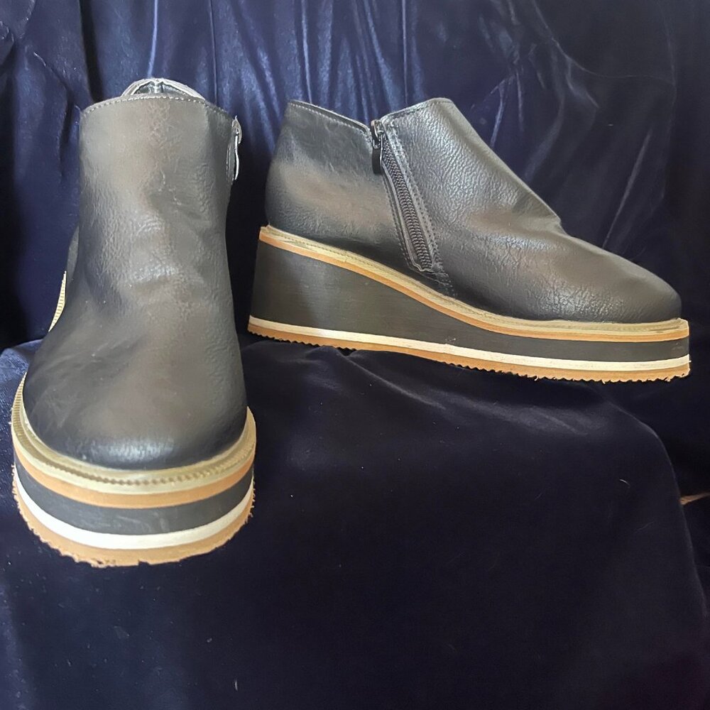 Block Bootie Platforms - Picture 3 of 6